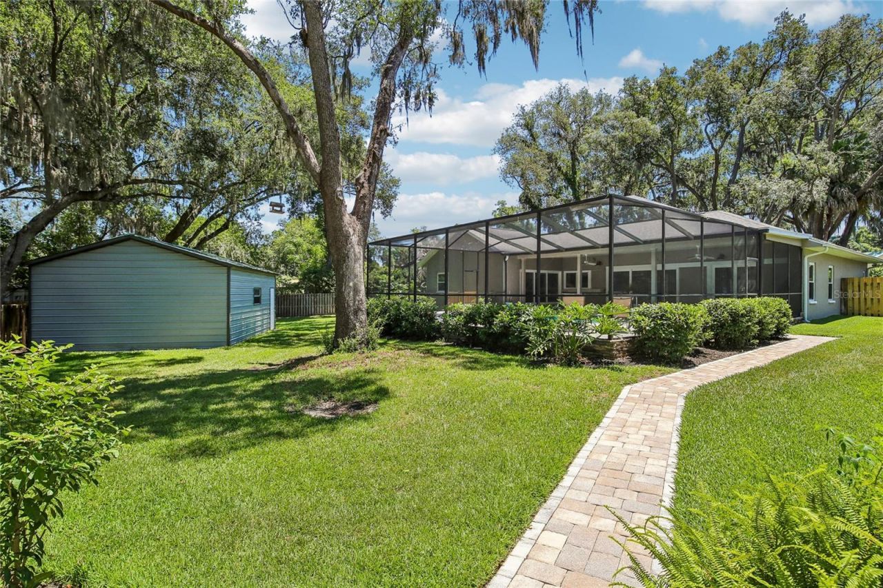 2754 Buckhorn Oaks Drive , Valrico, FL 33594 Photo