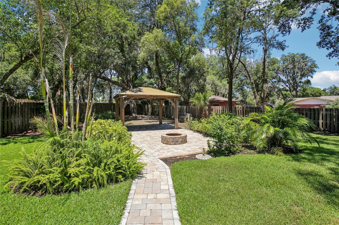 2754 Buckhorn Oaks Drive , Valrico, FL 33594 Photo