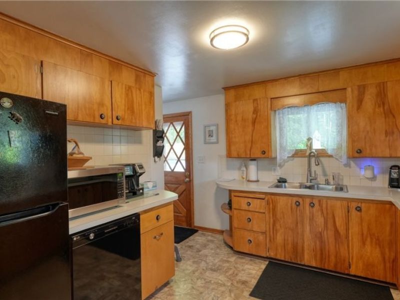51167 Zep Road W, Pleasant City, OH 43772 Photo 7