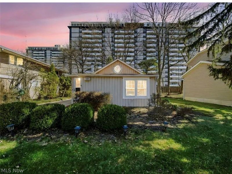 101 E 238th Street, Cleveland, OH 44123 Photo 1
