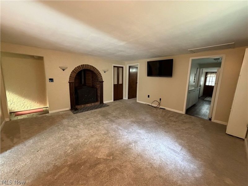 101 E 238th Street, Cleveland, OH 44123 Photo 10