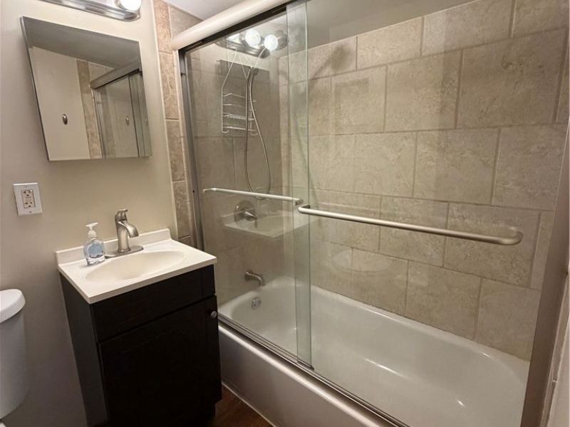 101 E 238th Street, Cleveland, OH 44123 Photo 14