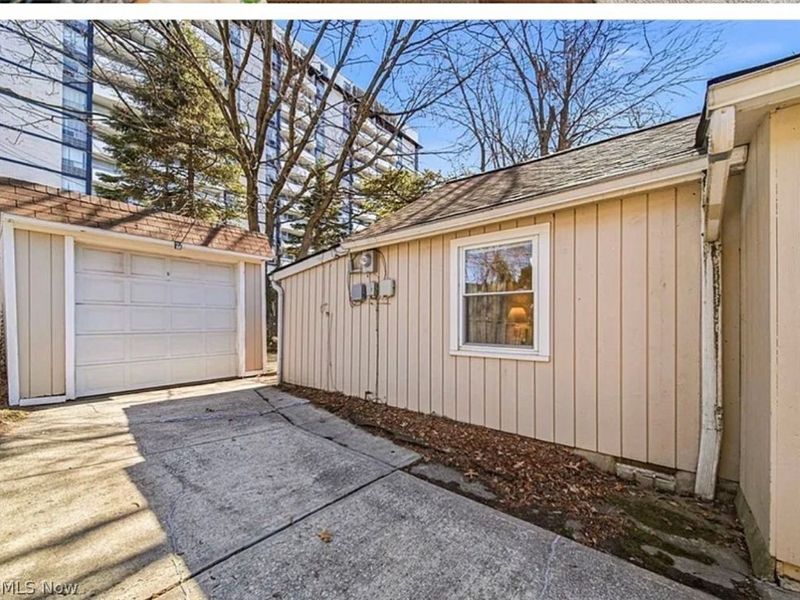 101 E 238th Street, Cleveland, OH 44123 Photo 24