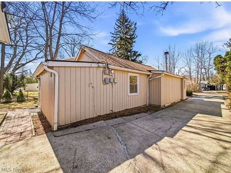 101 E 238th Street, Cleveland, OH 44123 Photo 25
