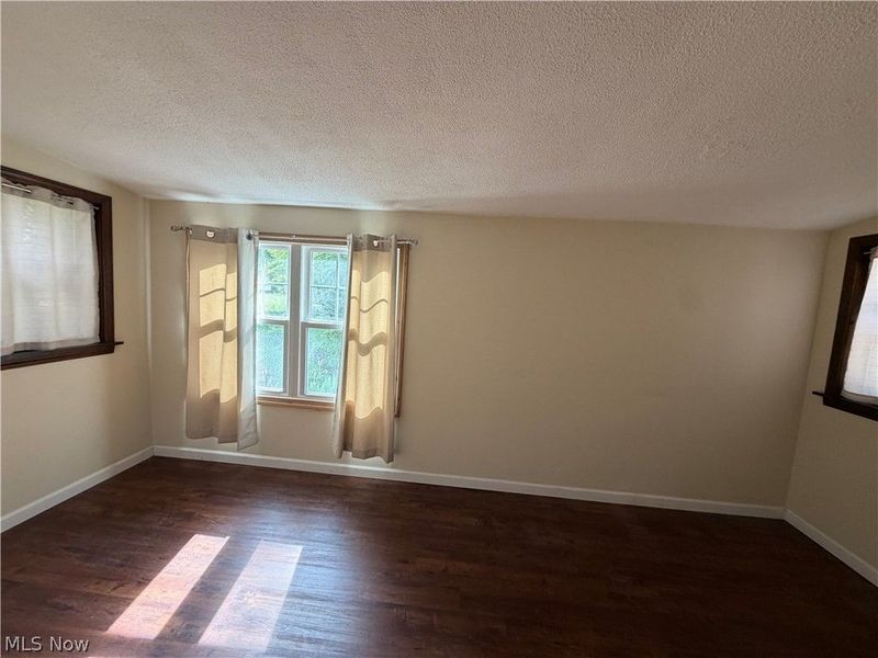 101 E 238th Street, Cleveland, OH 44123 Photo 6