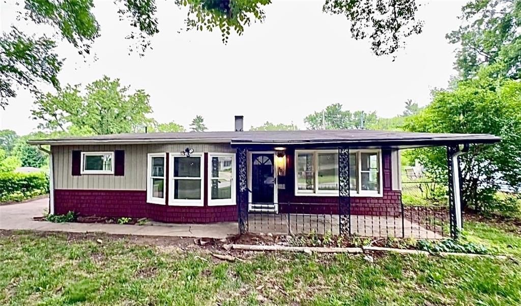 501 Orchard Lane, Saint Joseph, MO 64501 Main Photo