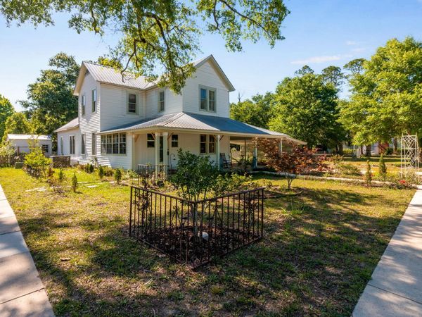 418 S 11Th Street, DeFuniak Springs, FL 32435