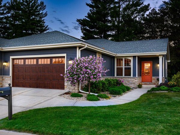 901 Whispering Pines Circle, Lake Mills, WI 53551