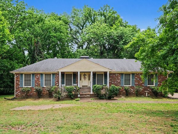 900 Plateau Pkwy , Nashville, TN 37205