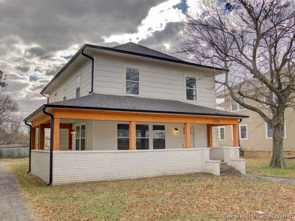 1106 E 6th Street , Okmulgee, OK 74447