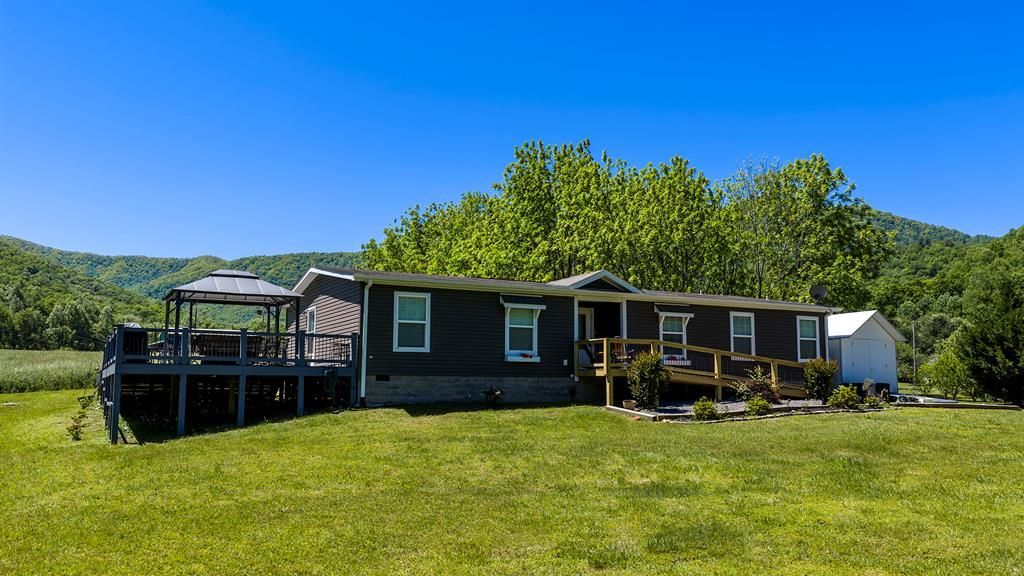 66 School House Drive, Robbinsville, NC 28771 Main Photo