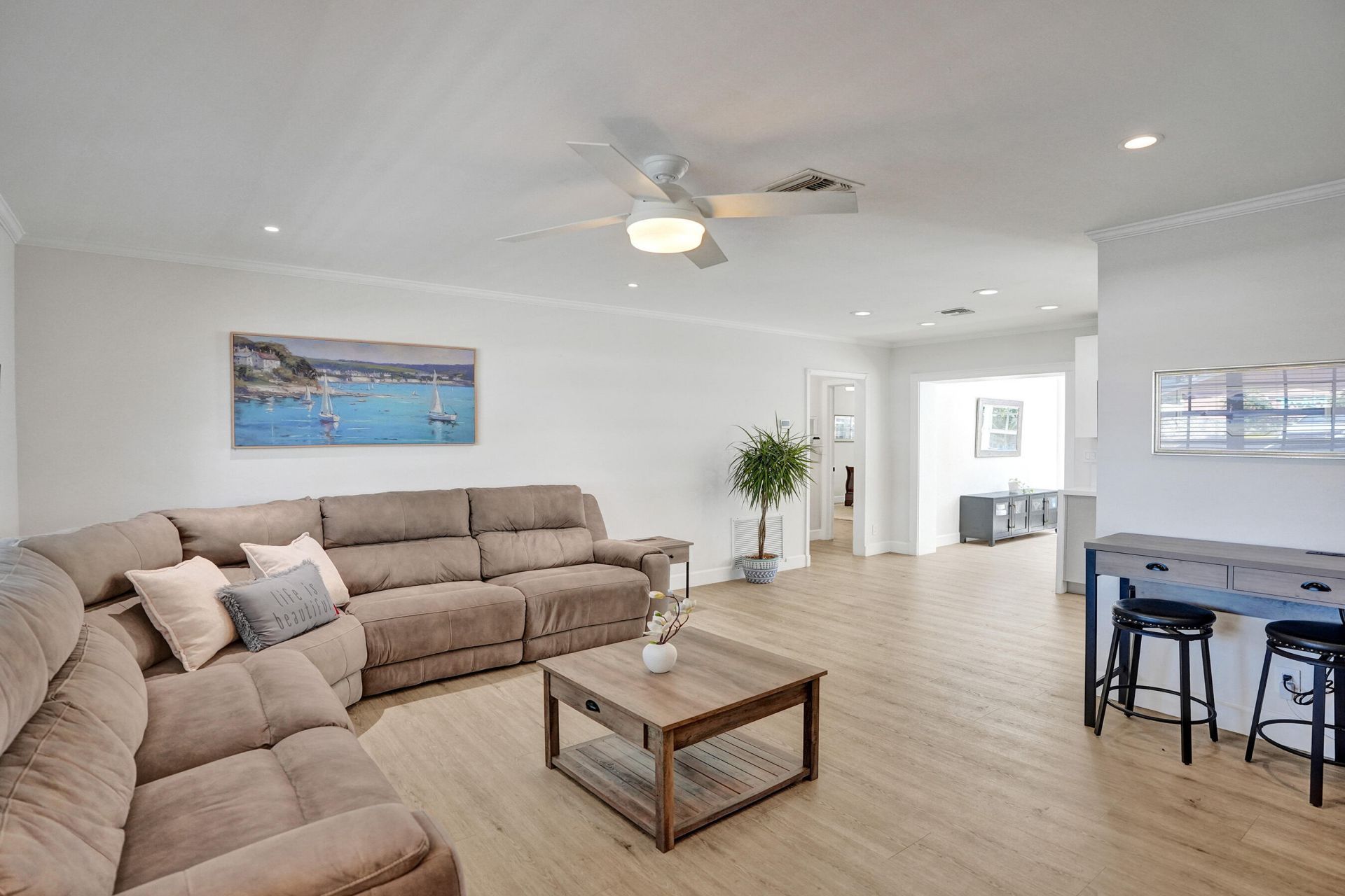 3930 NE 21st Avenue, Fort Lauderdale, FL 33308 Photo