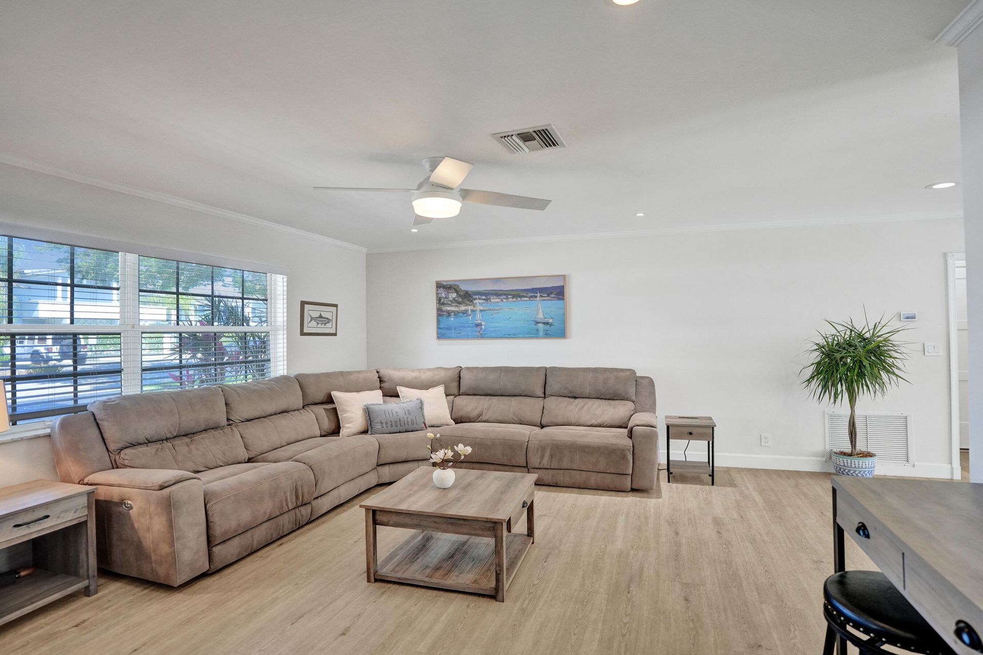 3930 NE 21st Avenue, Fort Lauderdale, FL 33308 Photo
