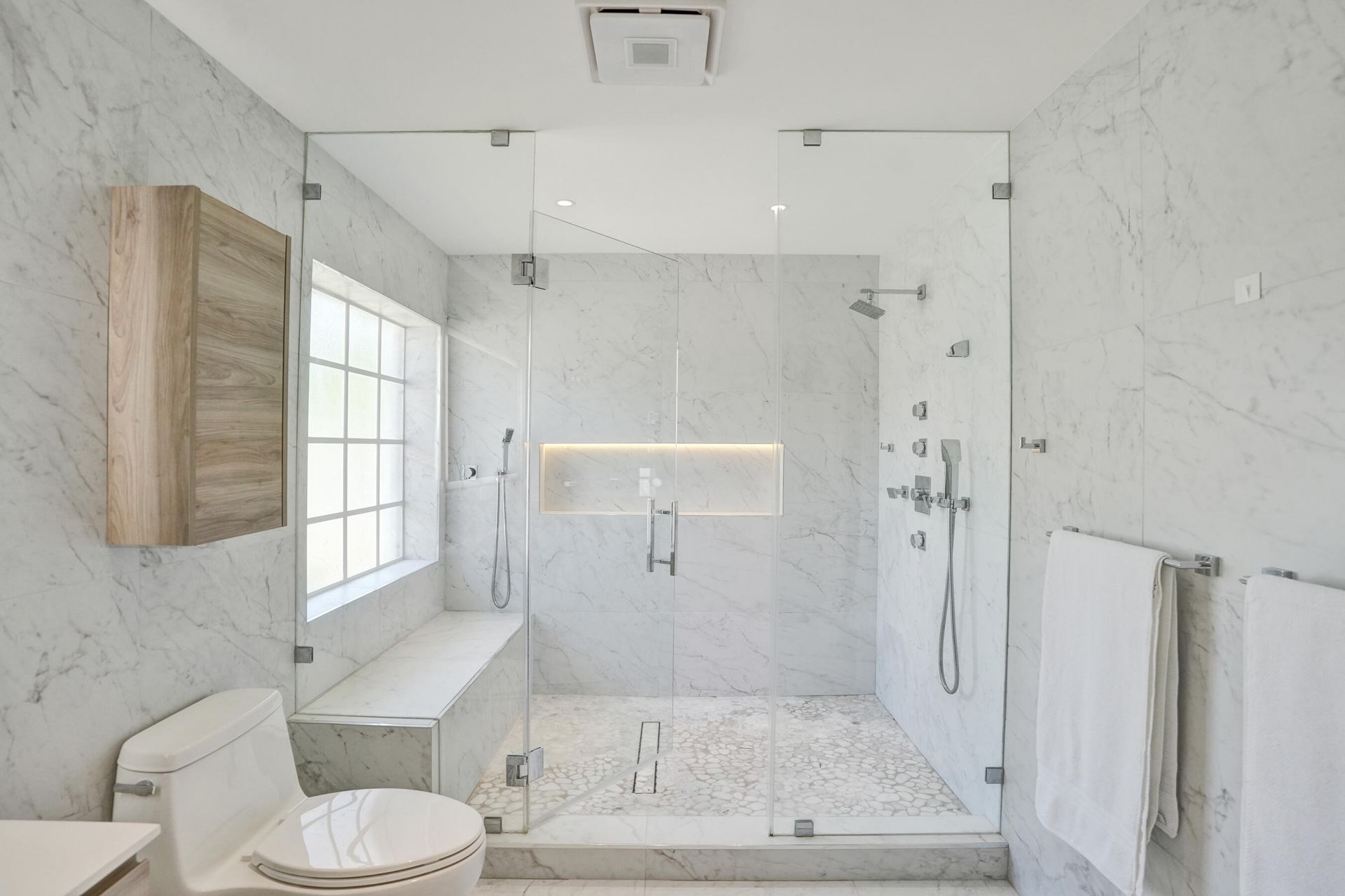 3930 NE 21st Avenue, Fort Lauderdale, FL 33308 Photo