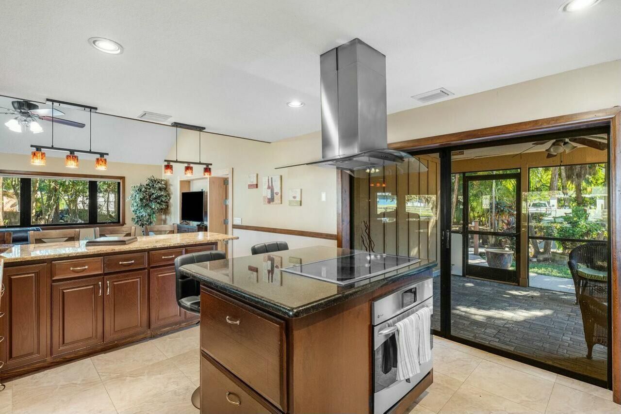 9266 Pinion Drive, Lake Worth, FL 33467 Photo