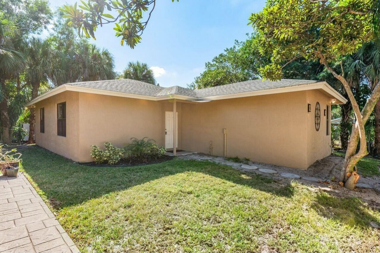 9266 Pinion Drive, Lake Worth, FL 33467 Photo