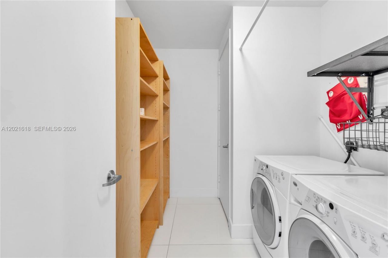 1100 Biscayne Blvd, Unit 2706, Miami, FL 33132 Photo