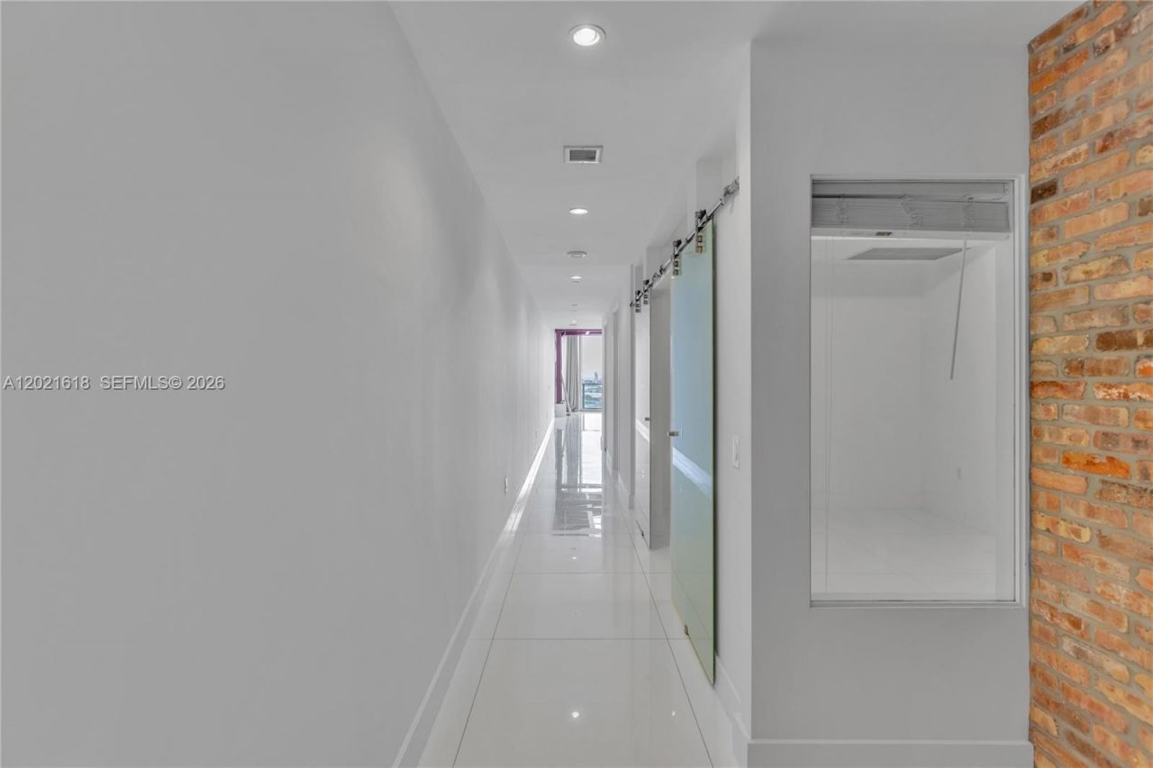 1100 Biscayne Blvd, Unit 2706, Miami, FL 33132 Photo