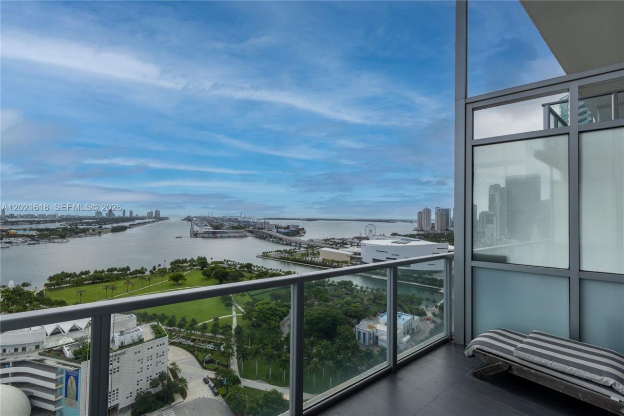 1100 Biscayne Blvd, Unit 2706, Miami, FL 33132 Photo