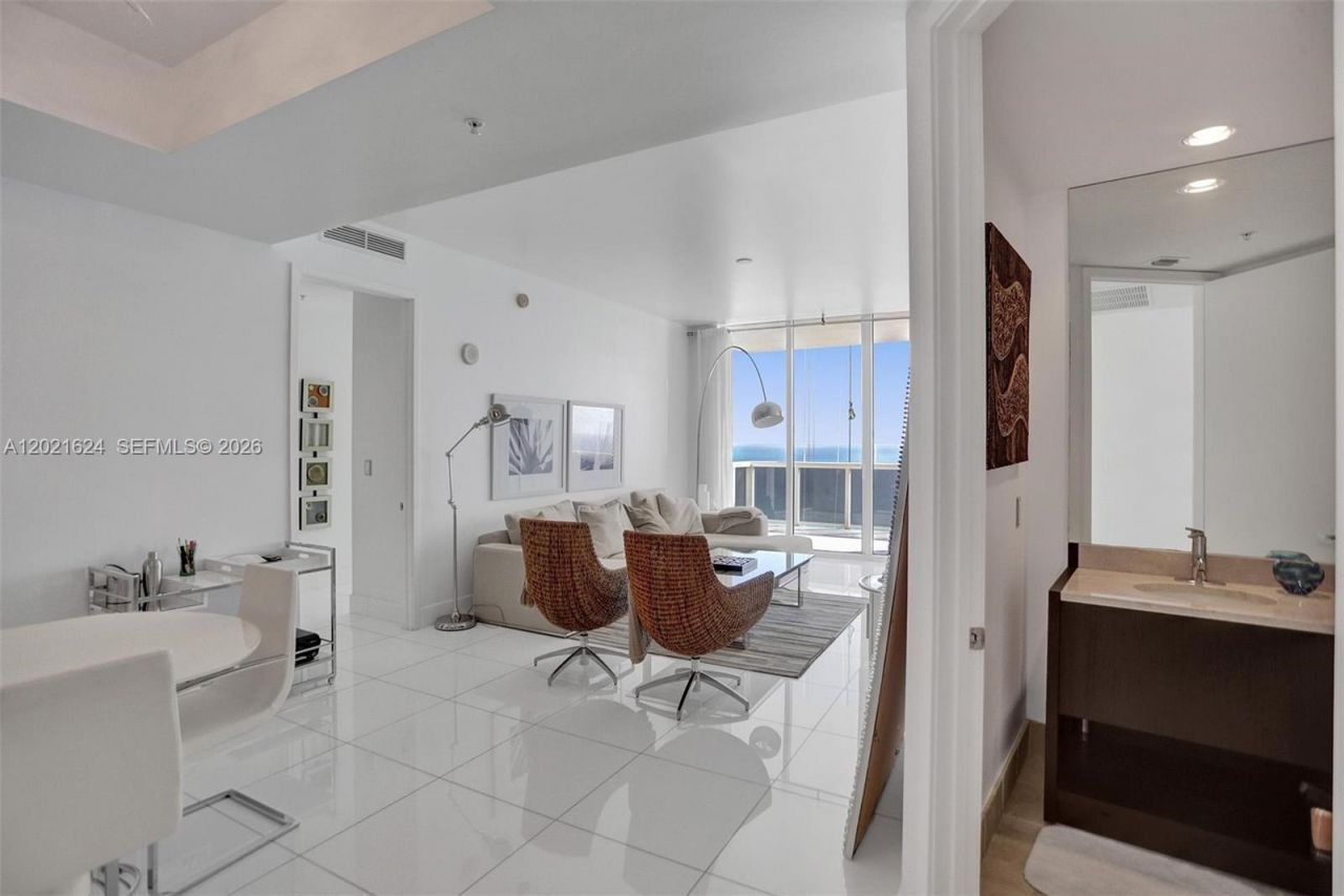 18201 Collins Av , Unit 4108, Sunny Isles Beach, FL 33160 Photo