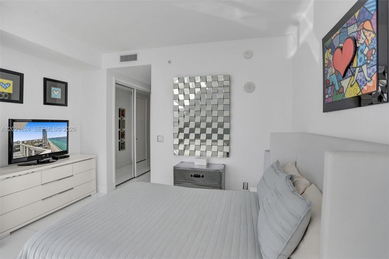18201 Collins Av , Unit 4108, Sunny Isles Beach, FL 33160 Photo
