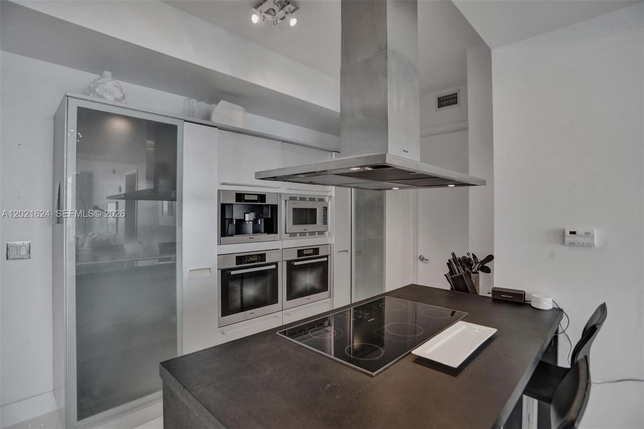 18201 Collins Av , Unit 4108, Sunny Isles Beach, FL 33160 Photo