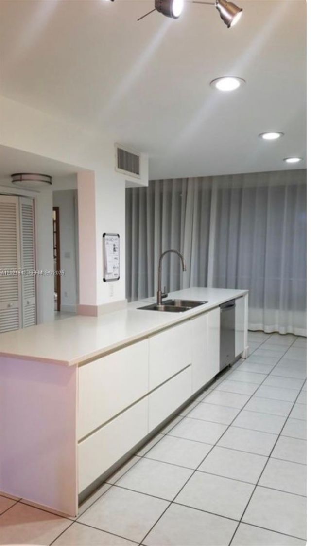 3301 NW Raleigh St , Unit 4A, Hollywood, FL 33024 Photo