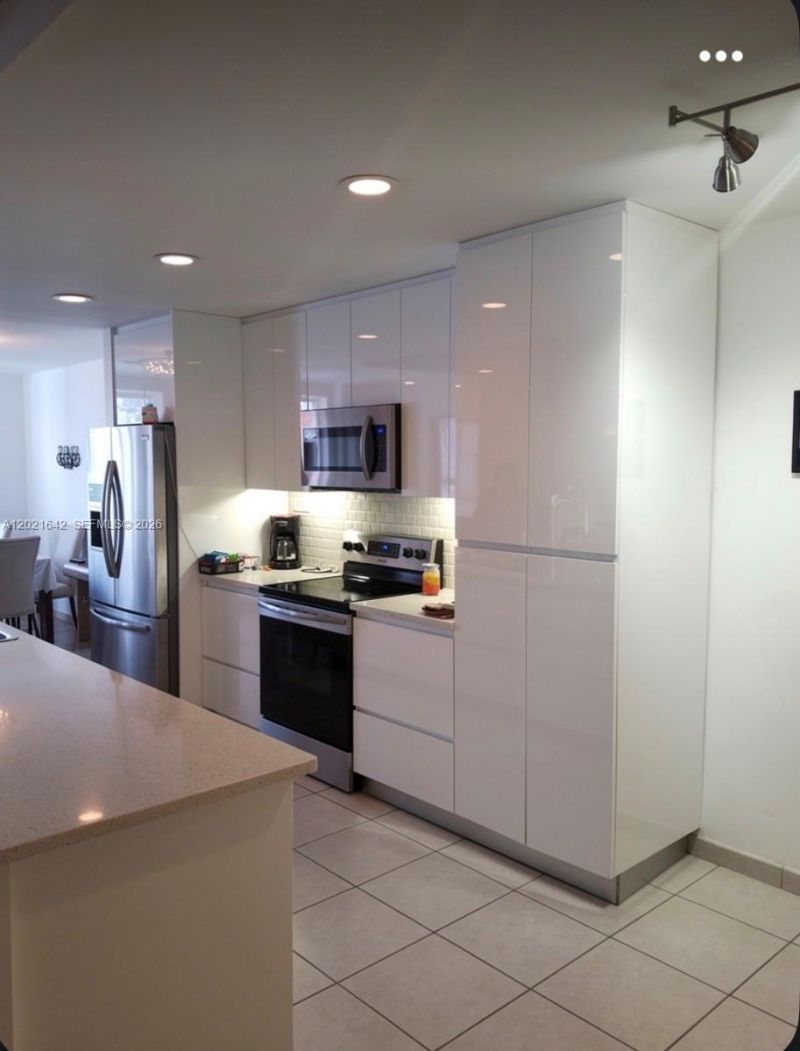 3301 NW Raleigh St , Unit 4A, Hollywood, FL 33024 Photo