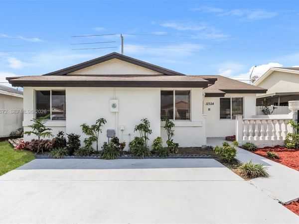12324 SW 198th St , Miami, FL 33177