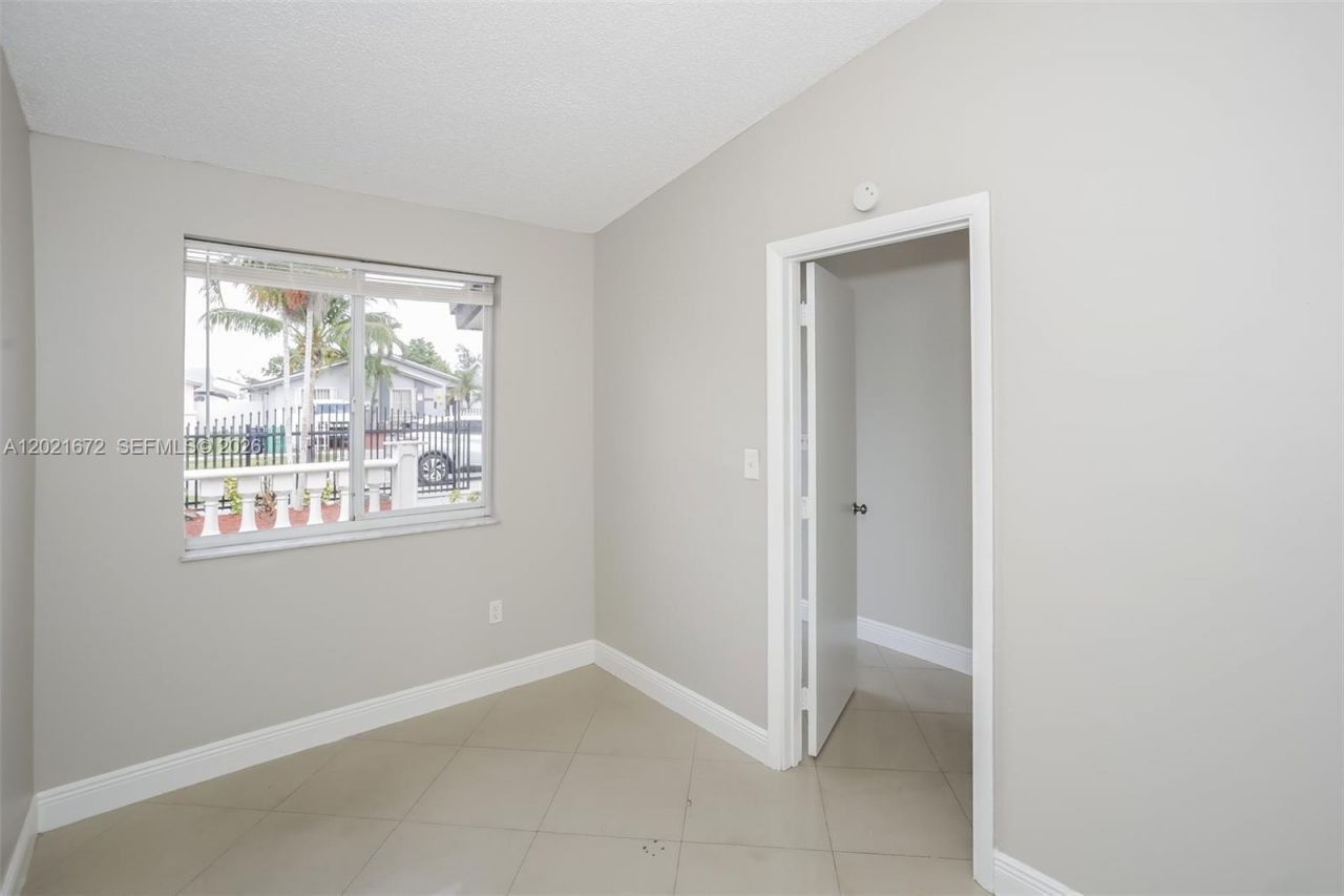 12324 SW 198th St , Miami, FL 33177 Photo