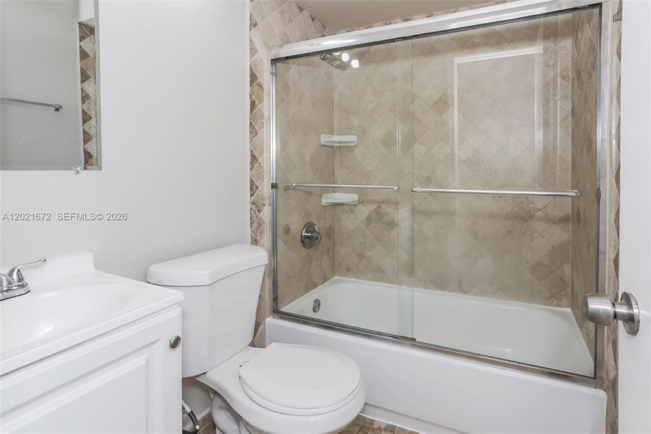 12324 SW 198th St , Miami, FL 33177 Photo