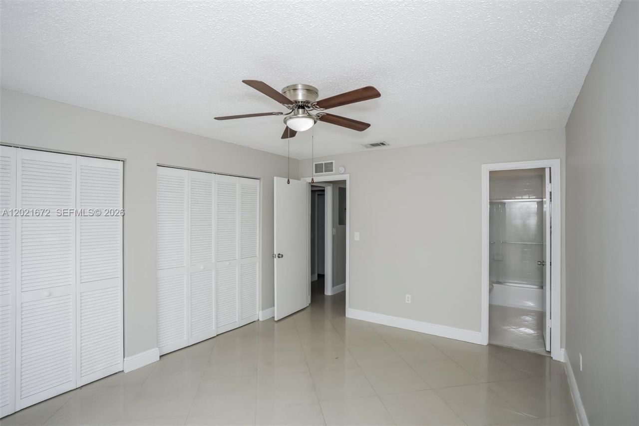 12324 SW 198th St , Miami, FL 33177 Photo