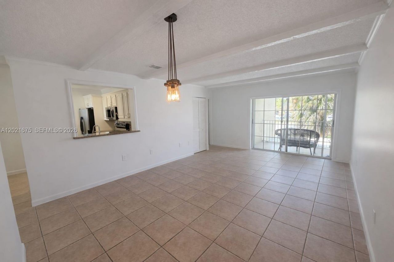 15761 SW 137 Ave, Unit 202, Miami, FL 33177 Photo