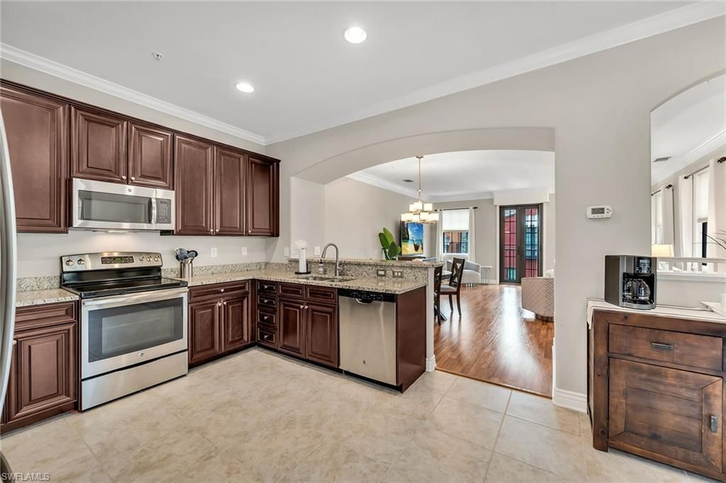 9066 Albion Ln N, Unit 5101, Naples, FL 34113 Photo
