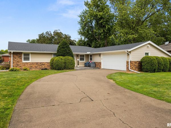 101 N MISSOURI Avenue, Morton, IL 61550