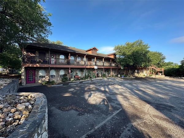 200 E Elm Street, Glen Rose, TX 76043