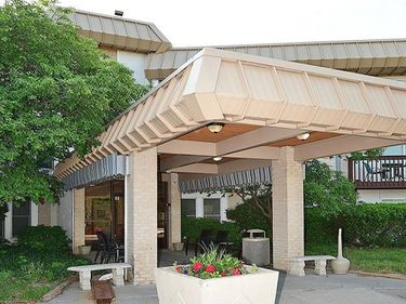 4000 S 56th Street, Unit 102A, Lincoln, NE 68506