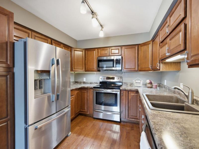 7694 Kennesaw Drive, West Chester, OH 45069 Photo 12