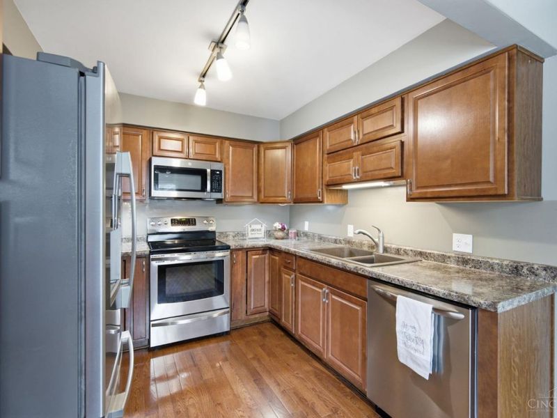 7694 Kennesaw Drive, West Chester, OH 45069 Photo 14