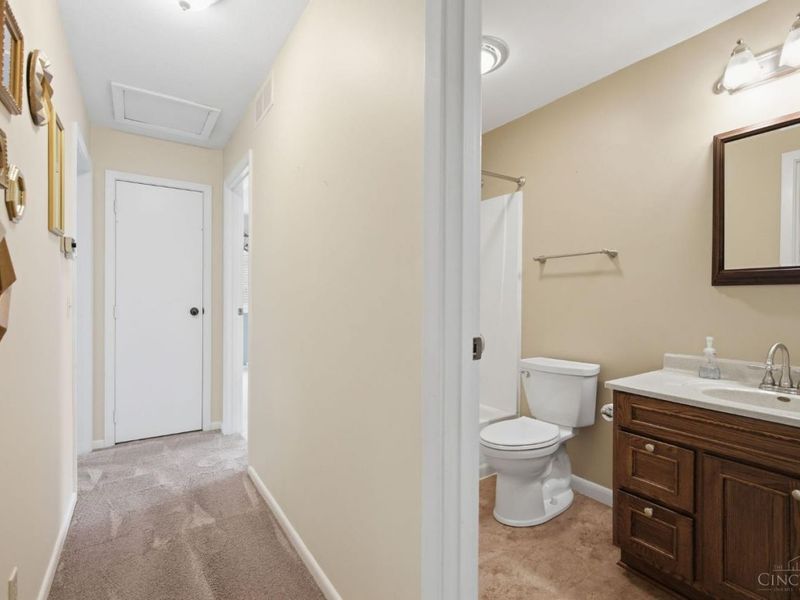 7694 Kennesaw Drive, West Chester, OH 45069 Photo 28
