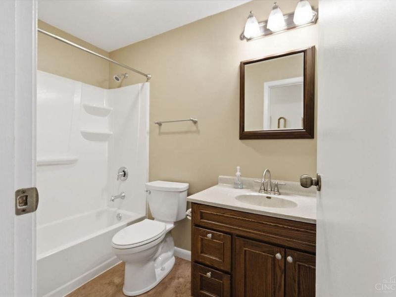 7694 Kennesaw Drive, West Chester, OH 45069 Photo 29