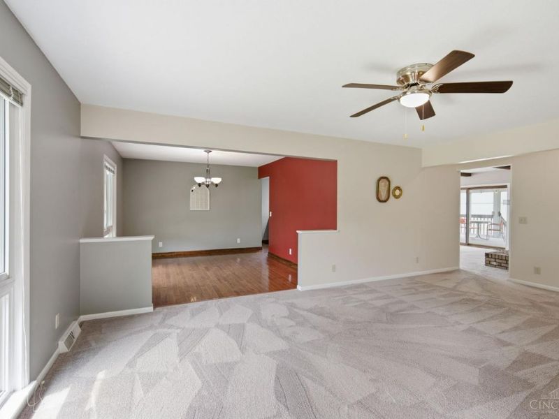 7694 Kennesaw Drive, West Chester, OH 45069 Photo 5