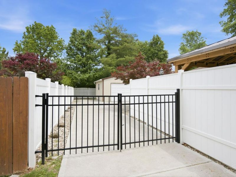 7694 Kennesaw Drive, West Chester, OH 45069 Photo 51