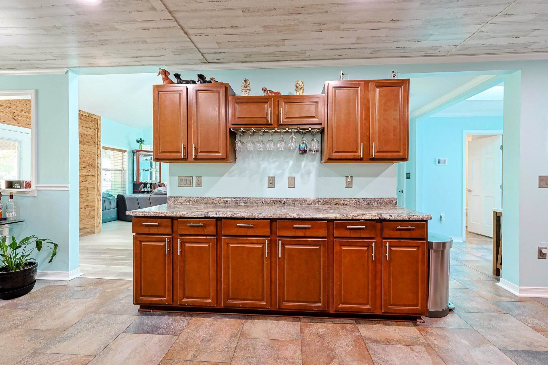 105 Saint Andrews Ct.  Photo 11