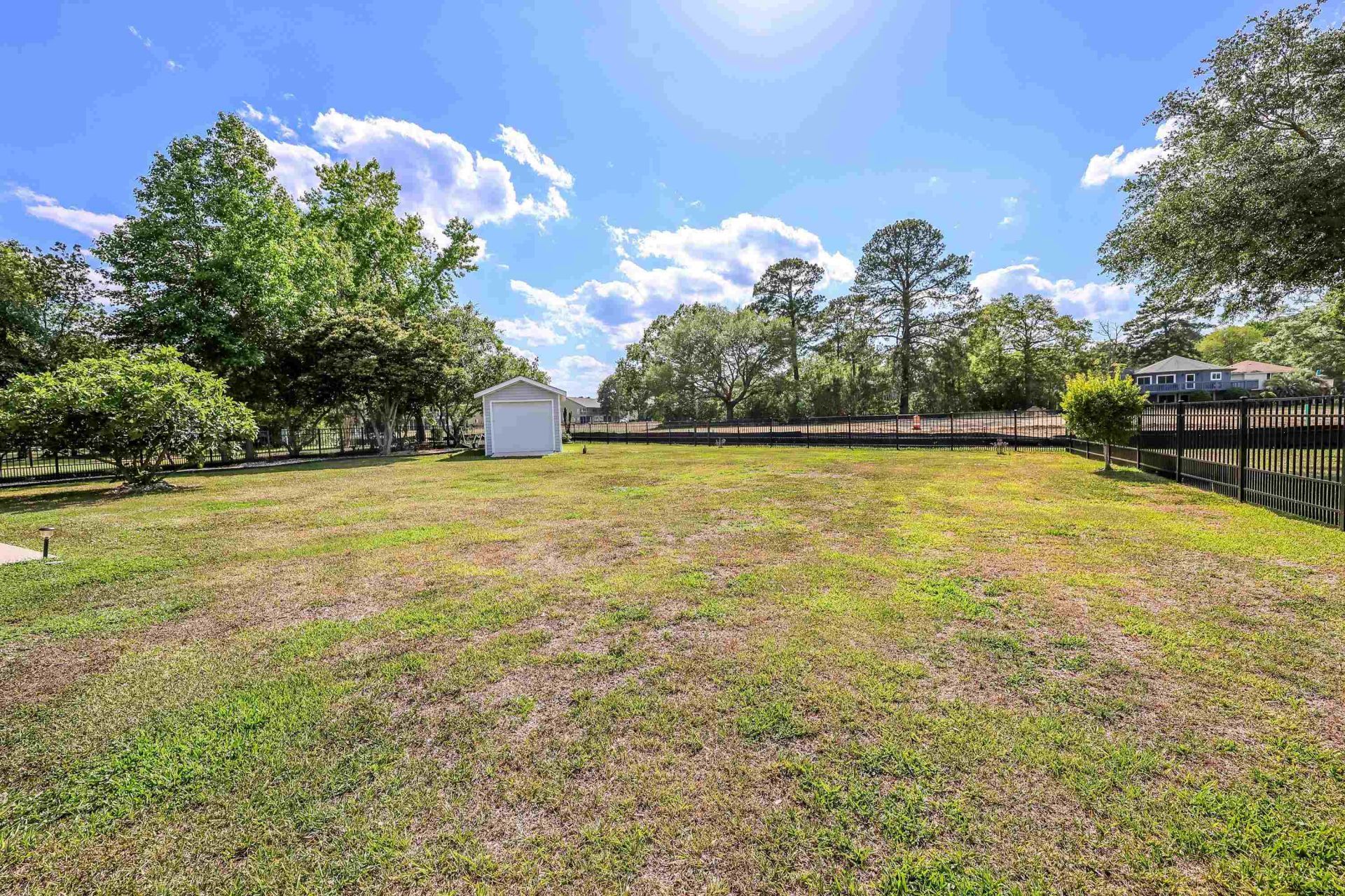 105 Saint Andrews Ct.  Photo 34