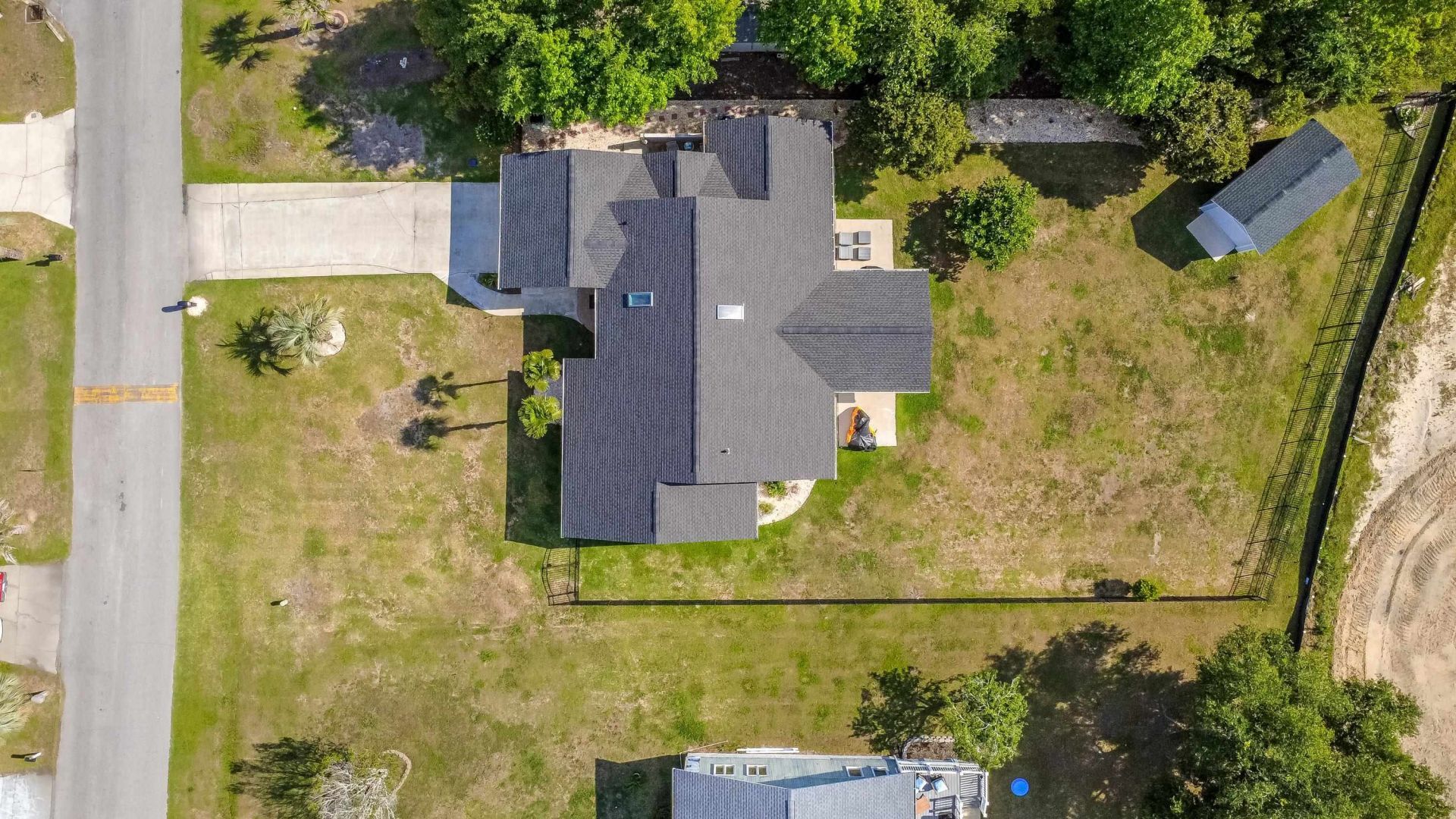 105 Saint Andrews Ct.  Photo 42
