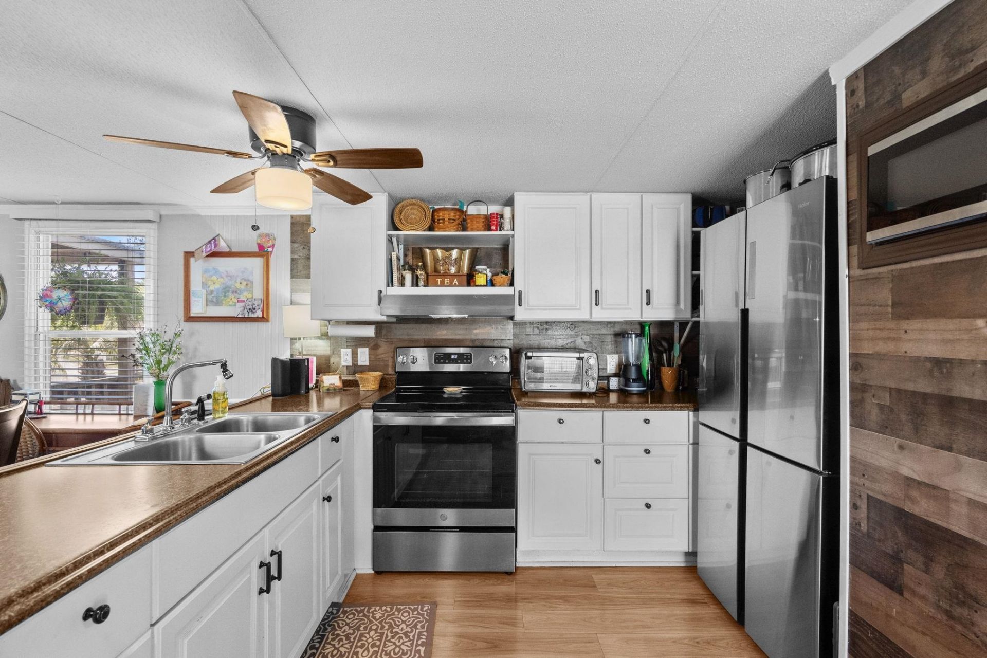 29 Seaway Ln. Photo 12