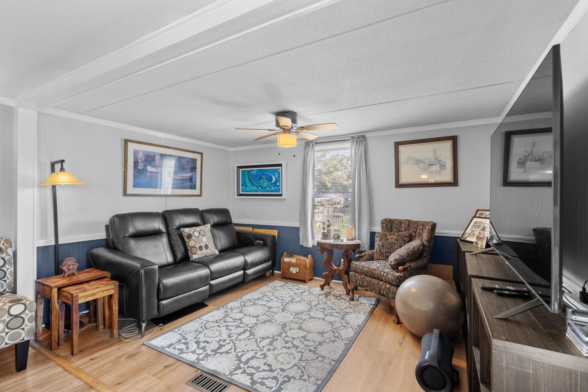 29 Seaway Ln. Photo 4
