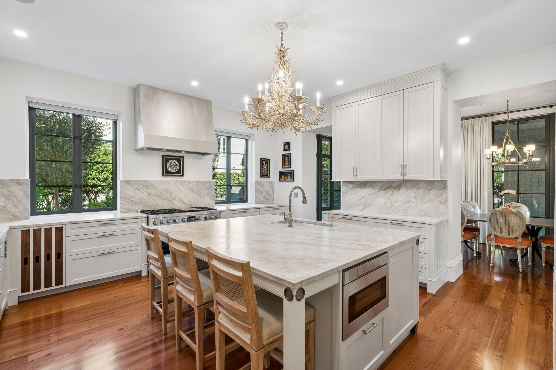 22 Lamboll Street Photo 10
