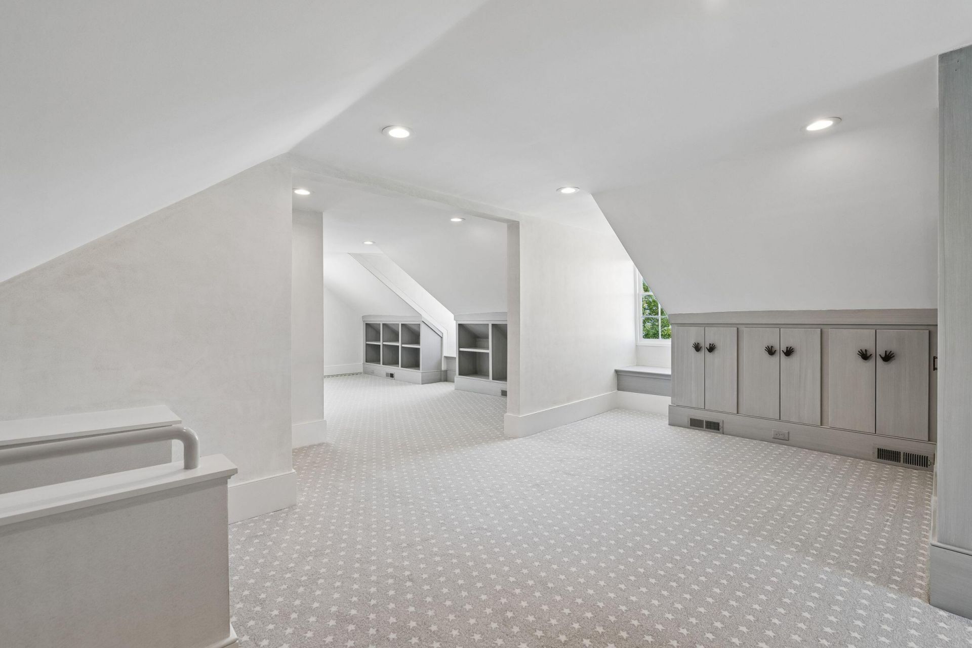 22 Lamboll Street Photo 42
